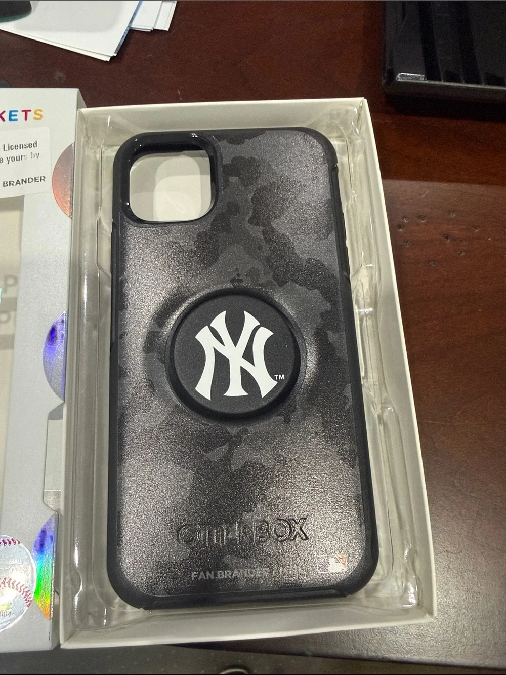 Otter+Pop Symmetry Series Black iPhone 11 Pro Max Case with NY PopSocket